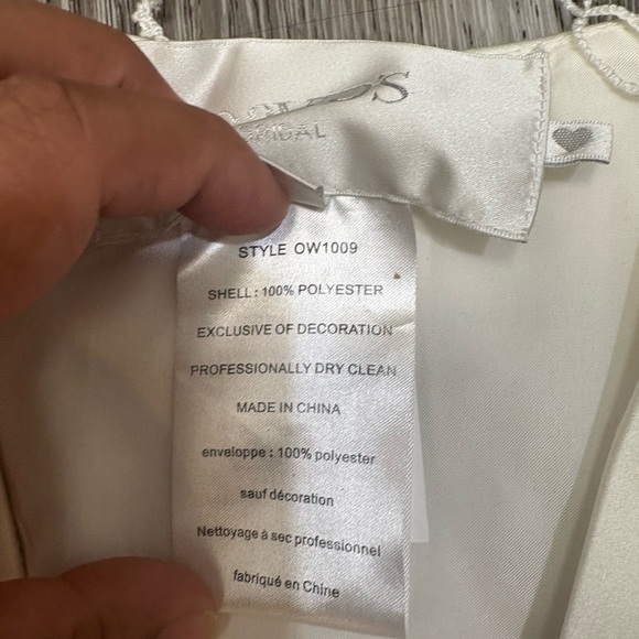 David’s Bridal iviory wedding dress and blazer too - Picture 11 of 14